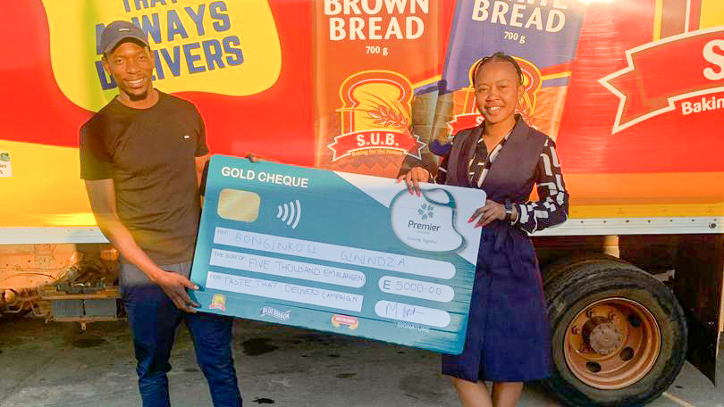 Bonginkosi Ginindza won E5 000 shopping voucher. (Courtesy pics)